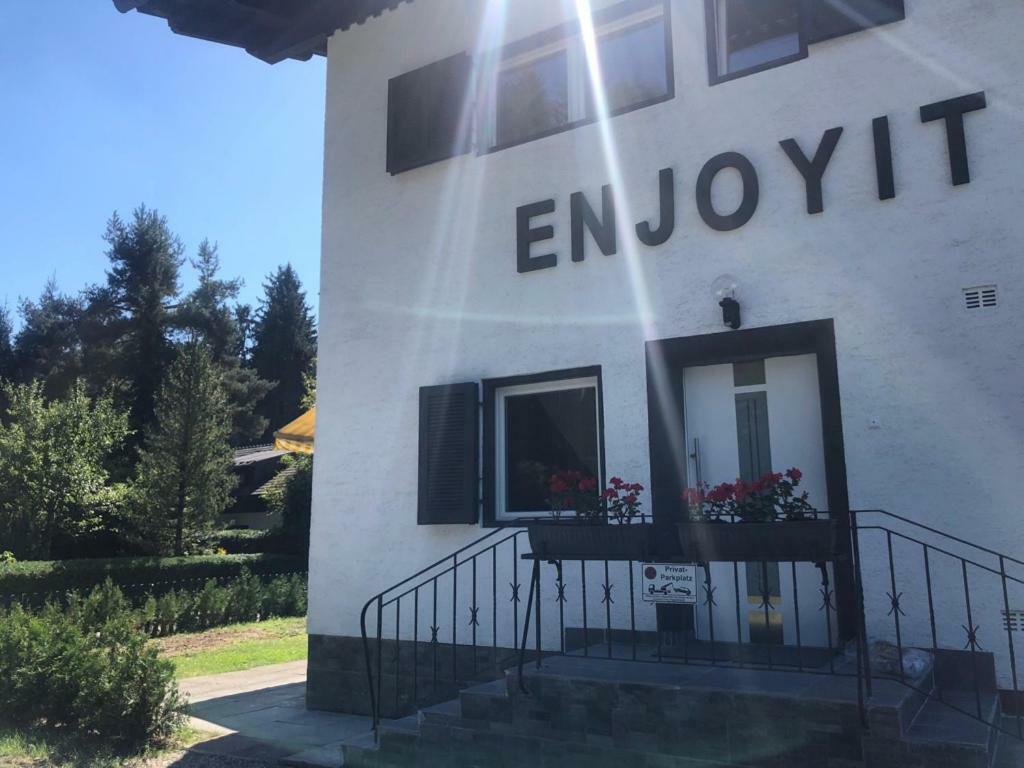 Enjoyit Velden West Hotel Selpritsch Exterior photo